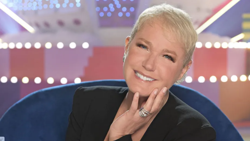 Xuxa assina contrato com a Globo