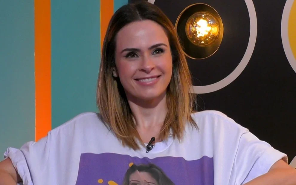 ana-paula-renault-multishow_fixed_large