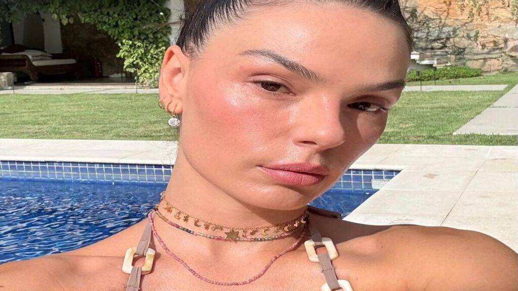 Isis Valverde